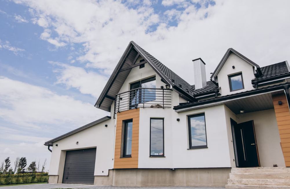 Jakie techniki mycia fasad są najskuteczniejsze?