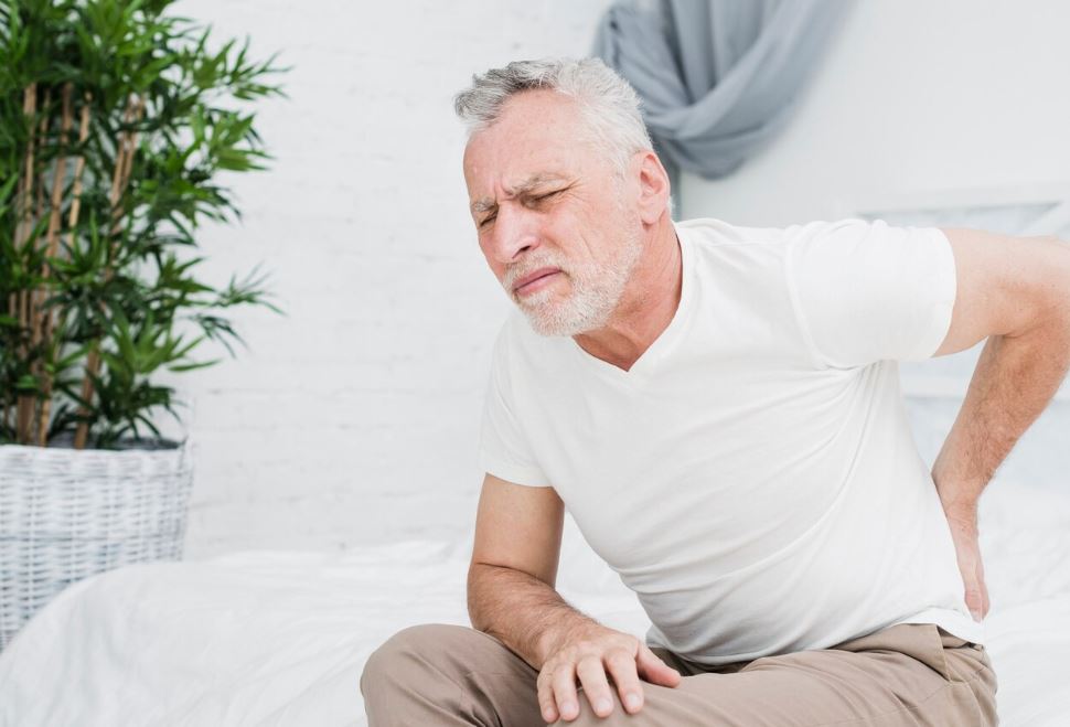 Rwa kulszowa i punkty spustowe – jak masaż może pomóc w łagodzeniu objawów?